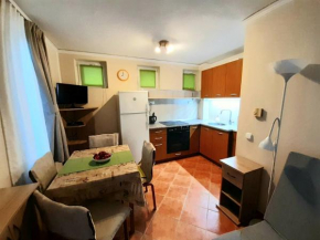 Golden Sunshine Apartman